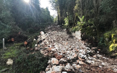 Η καταστροφή του φυσικού μονοπατιού στο Φώκι (εικόνα)