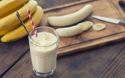 Γάλα μπανάνας: Οι θρεπτικές του ιδιότητες και τρόπος παρασκευής