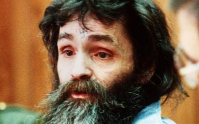 Πέθανε ο διαβόητος serial killer Τσαρλς Μάνσον