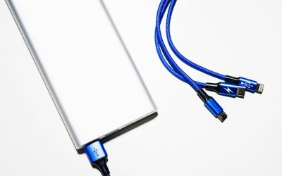 Προς απαγόρευση τα power banks στις πτήσεις: Νέα έκρηξη στην τσέπη επιβάτη