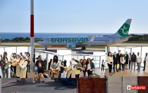 “Οoh la – la!” Θερμή υποδοχή με επιφωνήματα έκπληξης και χαράς στο άνοιγμα της γραμμής Κεφαλονιά – Γαλλία! (εικόνες/video)