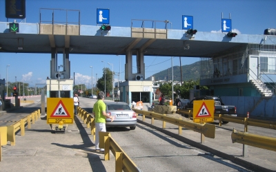 Κάμερες στα διόδια – Πρόστιμο 100 ευρώ, αφαίρεση πινακίδων και διπλώματος
