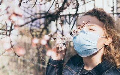 Κορονοϊός: Γιατί χάνουμε την αίσθηση της όσφρησης – Πόσος χρόνος χρειάζεται για να επανέλθει πλήρως
