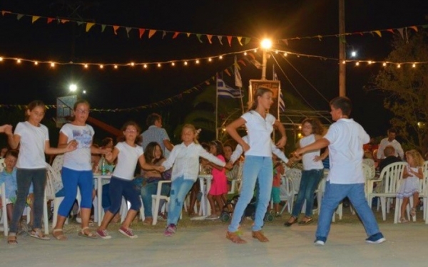 Απόψε η γιορτή του κρασιού στα Μαντζαβινάτα από τον Π.Σ. "Η Κουνόπετρα"