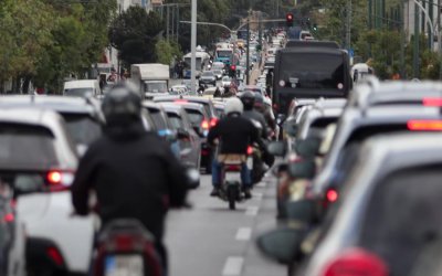 Κατατέθηκε το νομοσχέδιο για τον ΚΟΚ - Όρια ταχύτητας και νέοι κανόνες για δίκυκλα
