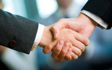 Ο Εμπορικός Σύλλογος η «ΚΡΑΝΗ» συγχαίρει την Βουλευτή για την επανεκλογή της