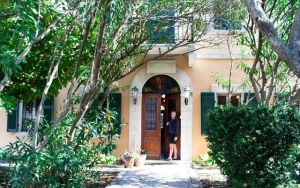 Υποστύλωση του κτηρίου της Iακωβατείου Βιβλιοθήκης - Μετεγκατάσταση στο Μουσείο Ληξουρίου