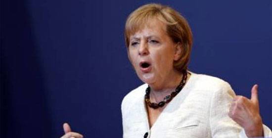 Δημοψήφισμα για το Ευρώ μαζί με τις εκλογές ζήτησε η Μέρκελ