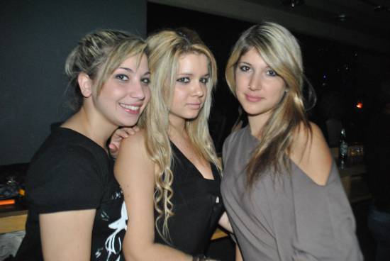 Σάββατο βράδυ στο Bass Club