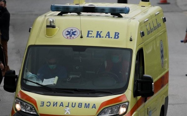 Κακοκαιρία - Πιερία: Νεκρή 50χρονη παιδίατρος που παρασύρθηκε με ΙΧ από χείμαρρο