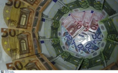 ΑΑΔΕ: Πάρτι φοροδιαφυγής – Γιατροί, κατασκευαστές, κομμωτήρια μέχρι και γραφεία τελετών