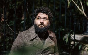 Kymata Film Festival: Σήμερα βιβλιοπαρουσίαση και συζήτηση με τον συγγραφέα Δημοσθένη Παπαμάρκo της συλλογής διηγημάτων ''Μεταποίηση'''