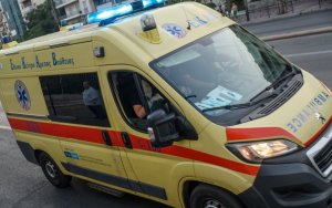 Τραγωδία στα Πατήσια: Γυναίκα γέννησε στο σπίτι της και πέθανε μαζί με το μωρό