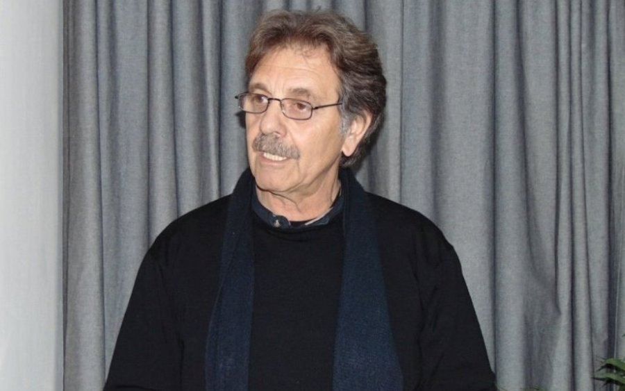 O Πάνος Βαρδάκος μιλά στον COMOS 96,5 για το "δικό του" Όνειρο καλοκαιρινής Νύχτας" που ανεβαίνει στον Κέφαλο