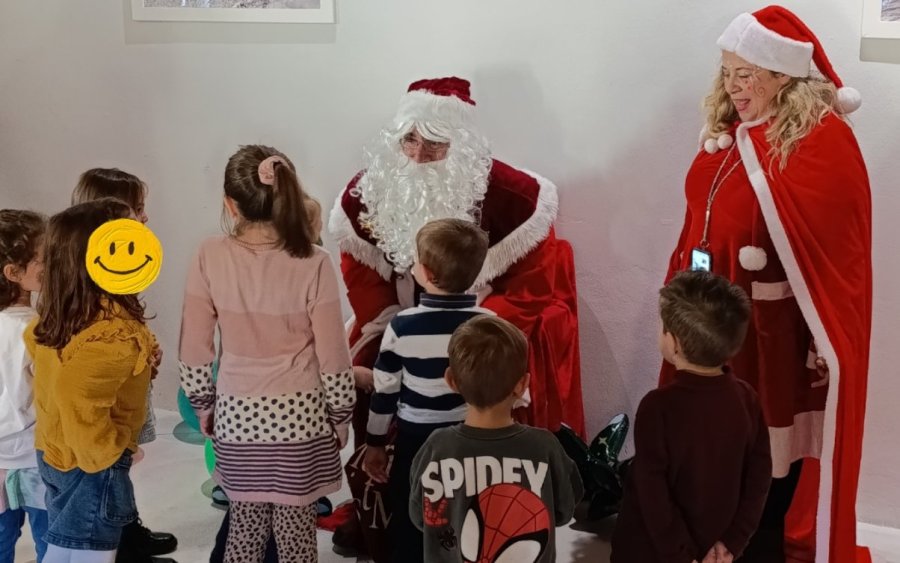 Χαμόγελα και γιορτινή διάθεση στη Χριστουγεννιάτικη Γιορτή της ΕΠΛΣΚΙ