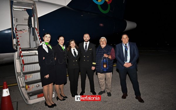 Αφίχθη το Άγιο Φως στην Κεφαλονιά - Με εντυπωσιακή συνοδεία εκατοντάδων μηχανών