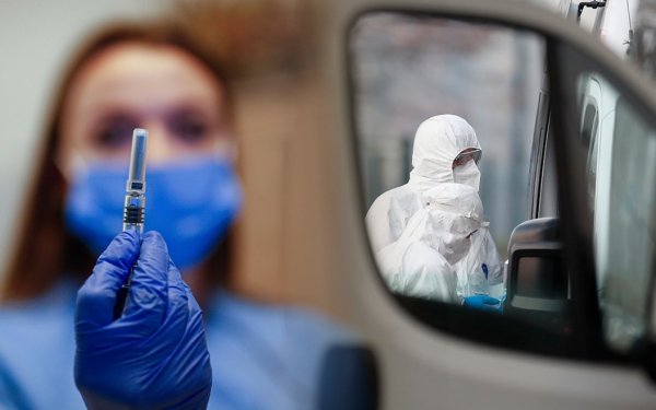 Επιχείρηση "Ελευθερία": Στις 26 Δεκεμβρίου τα εμβόλια στην Ελλάδα - Εμβολιασμός με sms στο 13034