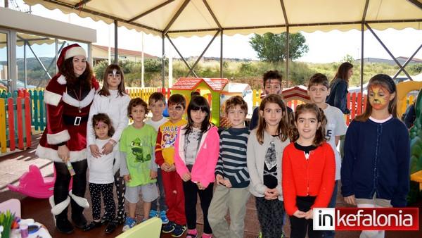 Έπαιξαν και το καταχάρηκαν σήμερα τα παιδάκια στο Smart Cafe!