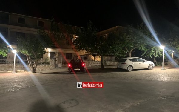 Μπράβο! Φωτίστηκε και η πλατεία των Λουρδάτων