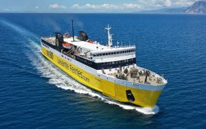 Ταλαιπωρία για τους επιβάτες του πλοίου &quot;Kefalonia&quot; - Δεν κατάφερε να δέσει στο λιμάνι του Πόρου και πλέον ταξιδεύει προς Ιθάκη