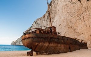 Ροδη Κρατσα: “Ναυάγιο” Ζακύνθου, νέα εποχή