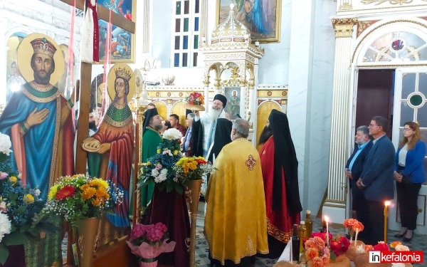 Λαμπρός Αρχιερατικός Εσπερινός Κωνσταντίνου και Ελένης στον Καραβάδο (video)