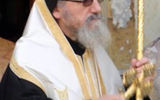 Ο Μητροπολίτης Αιτωλοακαρνανίας "αφορίζει" Facebook και Twitter!