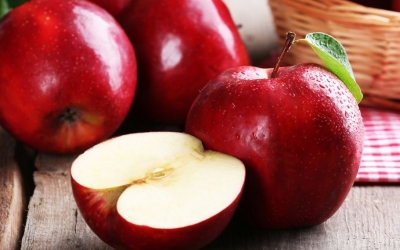 Το πιο γρήγορο γλυκό που μπορείς να φτιάξεις με τα πρώτα μήλα