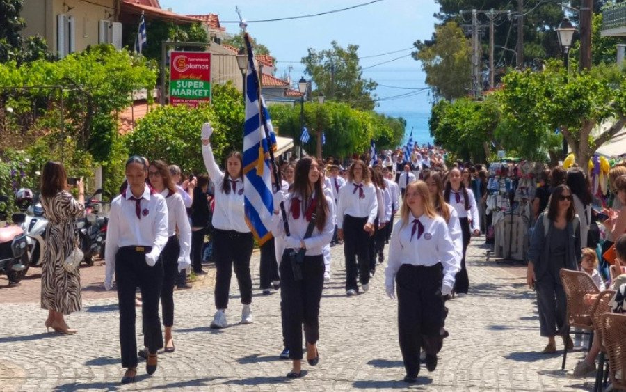 Πλήθος κόσμου στις εκδηλώσεις για την Ένωση των Επτανήσων στη Σκάλα