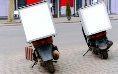 Ετοιμάζεται η εγκύκλιος για τις υποχρεώσεις του εργοδότη απέναντι στους διανομείς με μηχανάκι