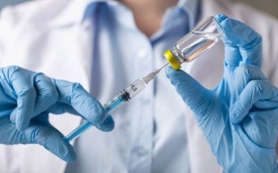Κορονοϊός: Στις αρχές Οκτωβρίου το νέο επικαιροποιημένο εμβόλιο