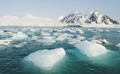 Οι παγετώνες που λιώνουν δεν είναι τελικά τόσο… παγωμένοι