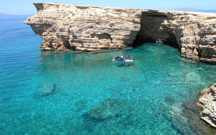 Πόσα είναι όλα τα ελληνικά νησιά;