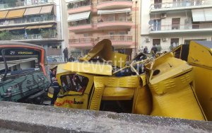 Νεκρός ο ένας από τους τρεις εργάτες που τραυματίστηκαν στο δυστύχημα στον ηλεκτρικό (εικόνες)