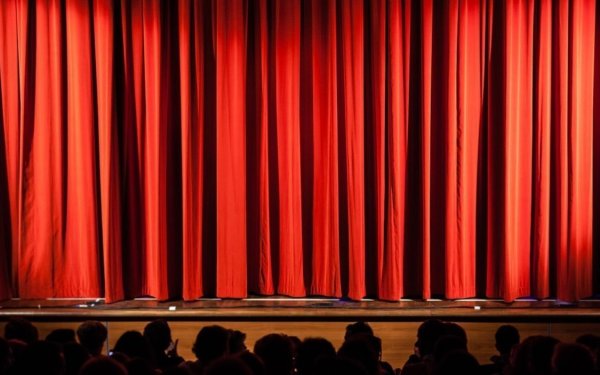Η θεατρική παράσταση "Η ΧΑΡΤΟΠΑΙΧΤΡΑ" από την ερασιτεχνική θεατρική ομάδα του συλλόγου Σκάλας