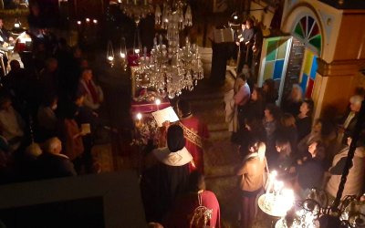 Με κατάνυξη και πλήθος πιστών ο εορτασμός του Ακάθιστου Ύμνου στην Ιερά Μονή Σισσίων (εικόνες)
