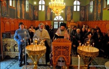 Οι Γ' Χαιρετισμοί στον Καραβόμυλο, παρουσία του Μητροπολίτη