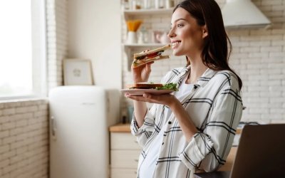 Εγκυμοσύνη: 12 τροφές που δεν πρέπει να λείπουν από τη διατροφή σας