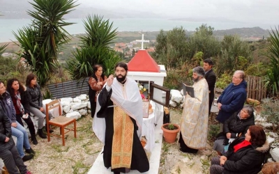 Ο υπαίθριος εσπερινός των Εισοδίων της Μισοσπορίτισσας στα ερείπια του παλιού μοναστηριού της Κυρίας των Αγγέλων (εικόνες)