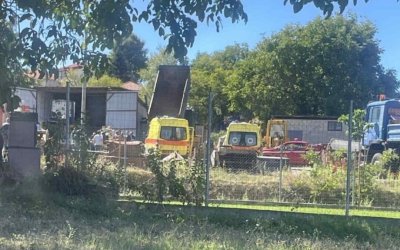 Κοζάνη: Δύο τραυματίες από μεγάλη έκρηξη σε μάντρα – Ακρωτηριάστηκε σε χέρι και πόδι ο ένας