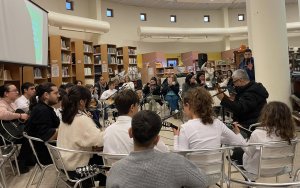 Μαθητές γνώρισαν τα κεφαλονίτικα έθιμα του Δωδεκαημέρου στη Βιβλιοθήκη Ληξουρίου