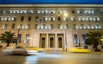 Πλήρη άρση των capital controls για Σεπτέμβριο ή Οκτώβριο εισηγείται η ΤτΕ