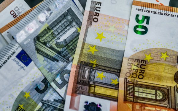 Έρχεται νέο Voucher έως 1.500 ευρώ για εργαζόμενους και ανέργους