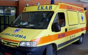 Αργοστόλι: Αιματηρό επεισόδιο σε κέντρο διασκέδασης – Διακομιδή νεαρού από την Κεφαλονιά που τραυματίστηκε σε καυγά