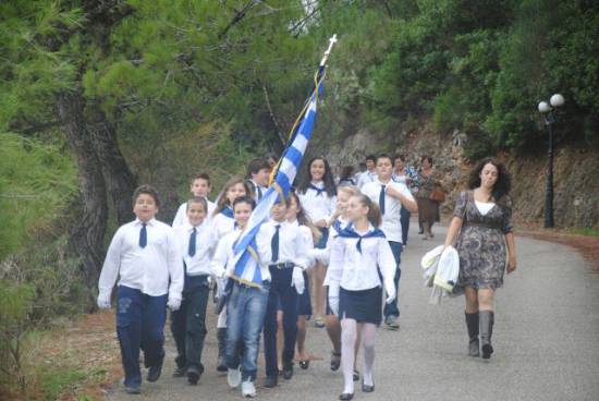 H παρέλαση της 28ης Οκτωβρίου στον Πόρο