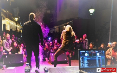 Χαμός στη συναυλία των Vegas στο Αργοστόλι (εικόνες+video)