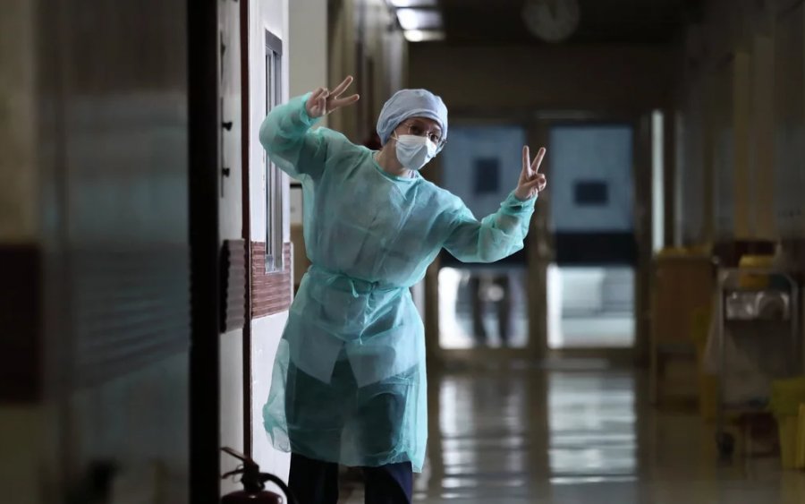 Σέρρες: Γέννησε η πρώτη έγκυος στην οποία χορηγήθηκαν μονοκλωνικά αντισώματα