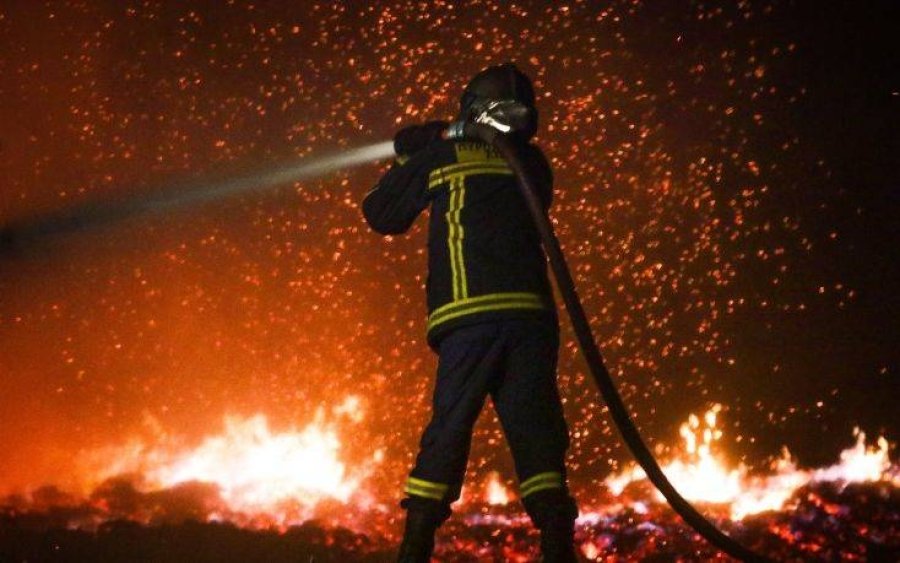 Τέθηκε υπό έλεγχο η φωτιά στις Πλατειές (Ανανεωμένο)