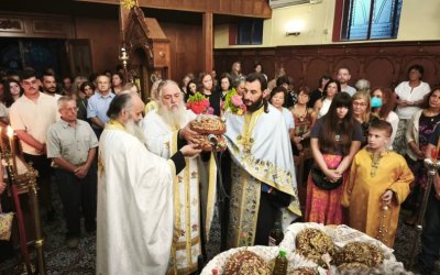 Με κατάνυξη έγινε ο Μέγας Εσπερινός και η Περιφορά της Εικόνας του Σωτήρος στον Πόρο