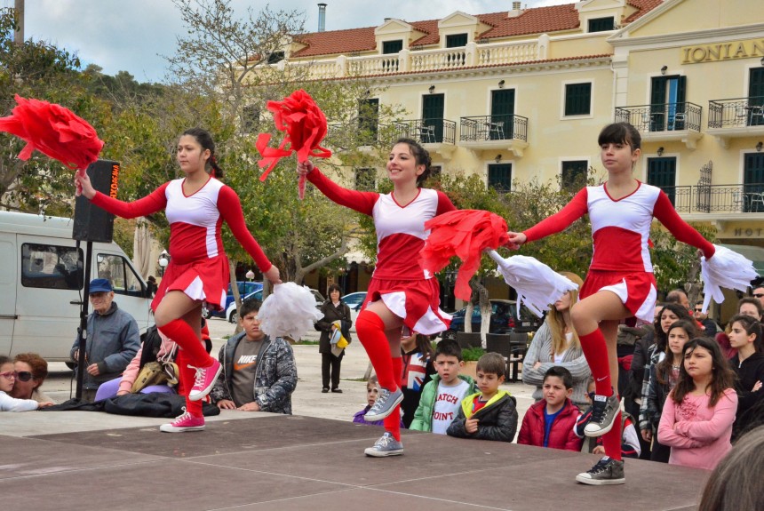 Στον 5ο Βαλλιάνειο το αγωνιστικό τμήμα Cheerleading - Μαζορέτες της σχολής χορού 'Art & Style' Dance Studio της 'Ολγας Γαλιατσάτου (video)
